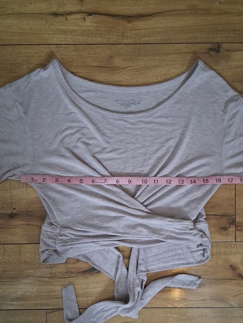 Victoria's Secret Women's Knot-Front Wrap Short Sleeve Top in Light Gray Medium - Picture 11 of 14